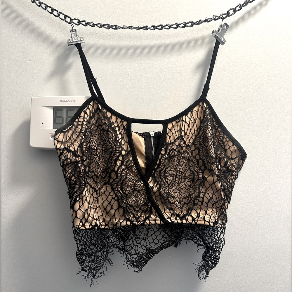 Small lace zip up crop top nude